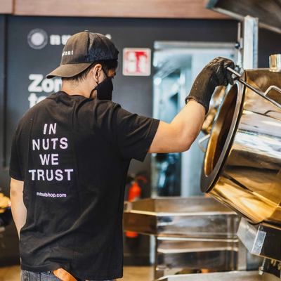 Frutos secos en Madrid y Crónica Económica