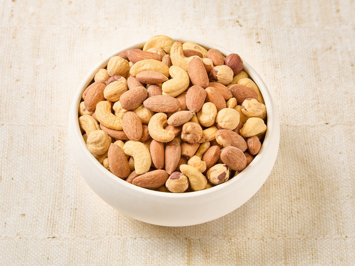 Grasas insaturadas: qué son, beneficios y frutos secos más ricos