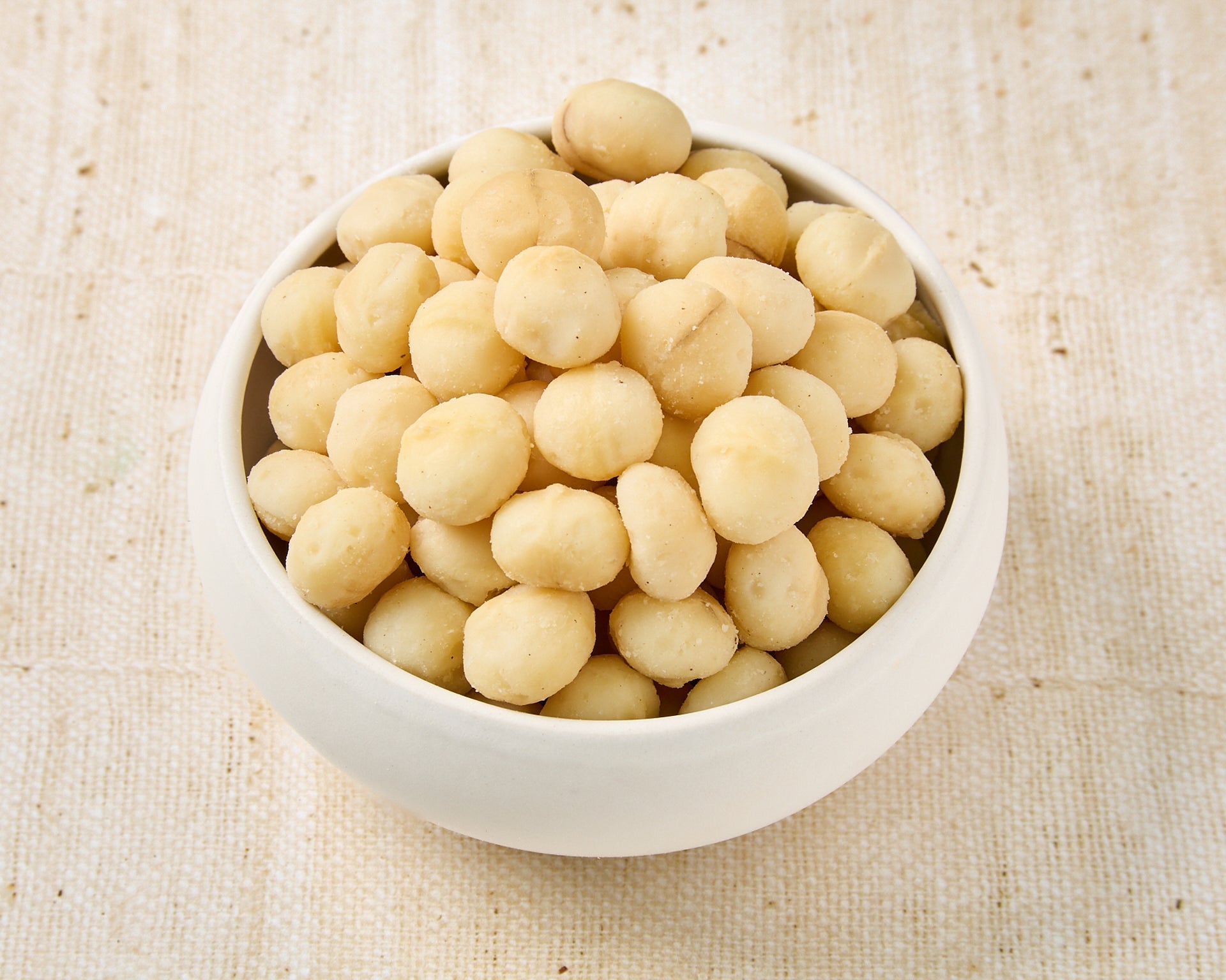 Raw macadamias