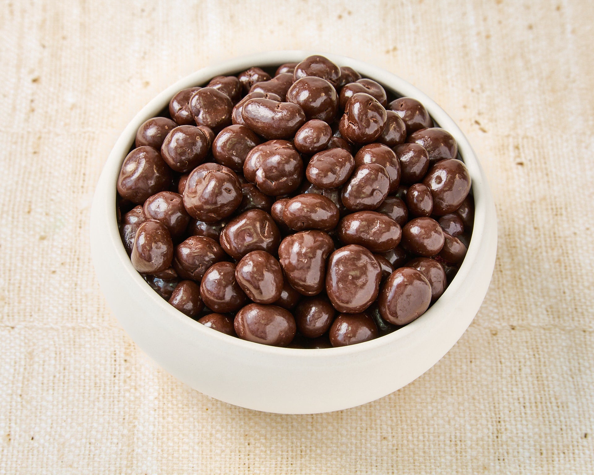 Freeze-dried raspberries dipped in dark chocolate