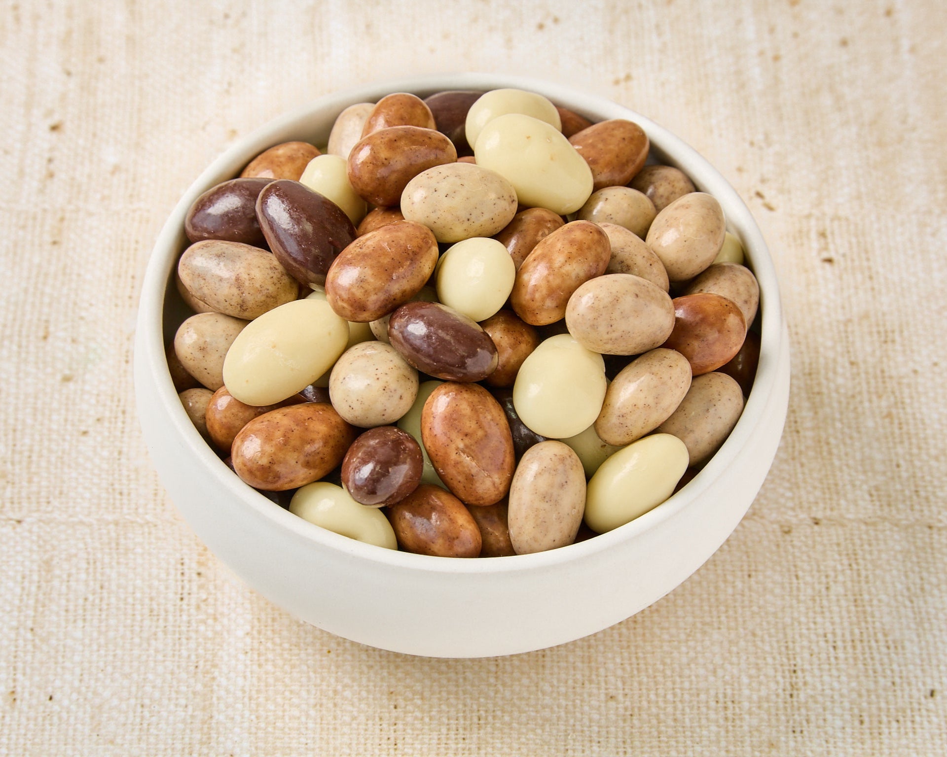 Mix royal almonds