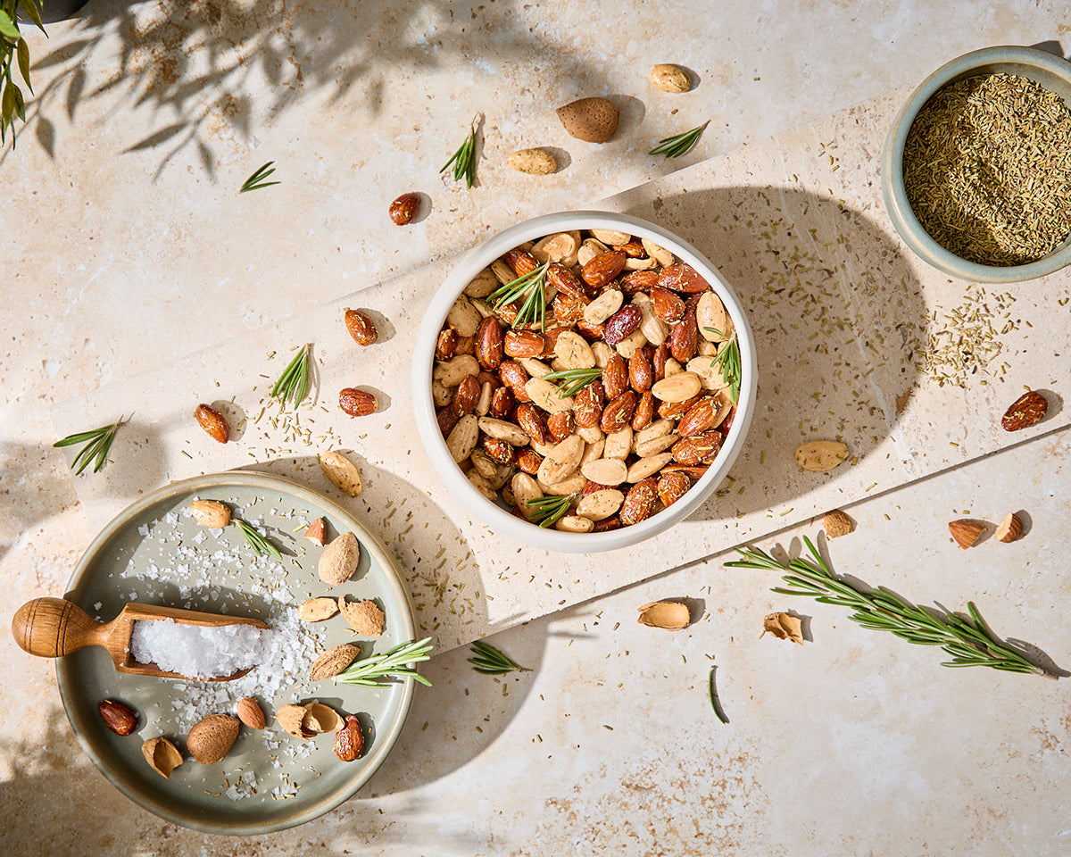 Almendra tostada romero y sal