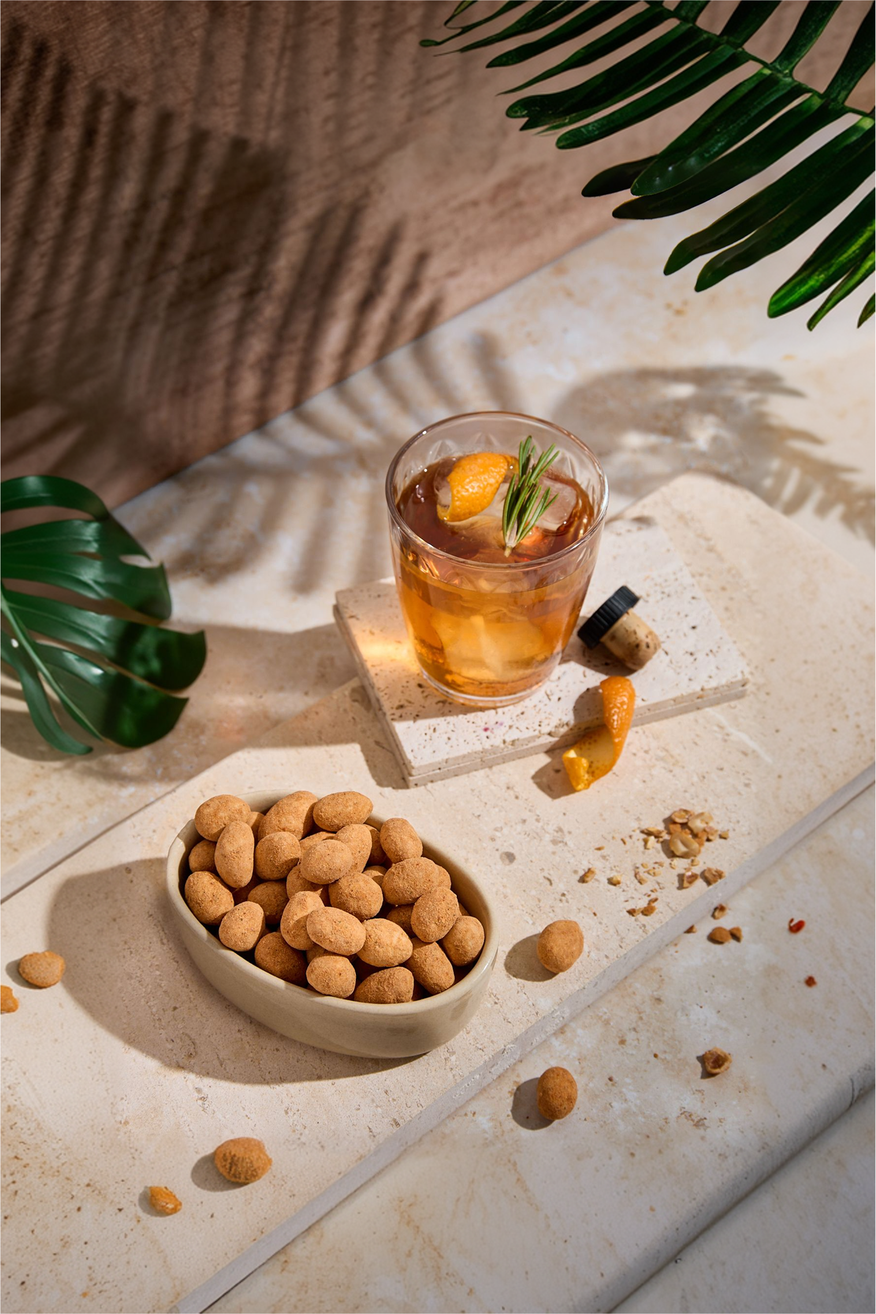 Crunchy coated krikri peanuts with barbecue flavour