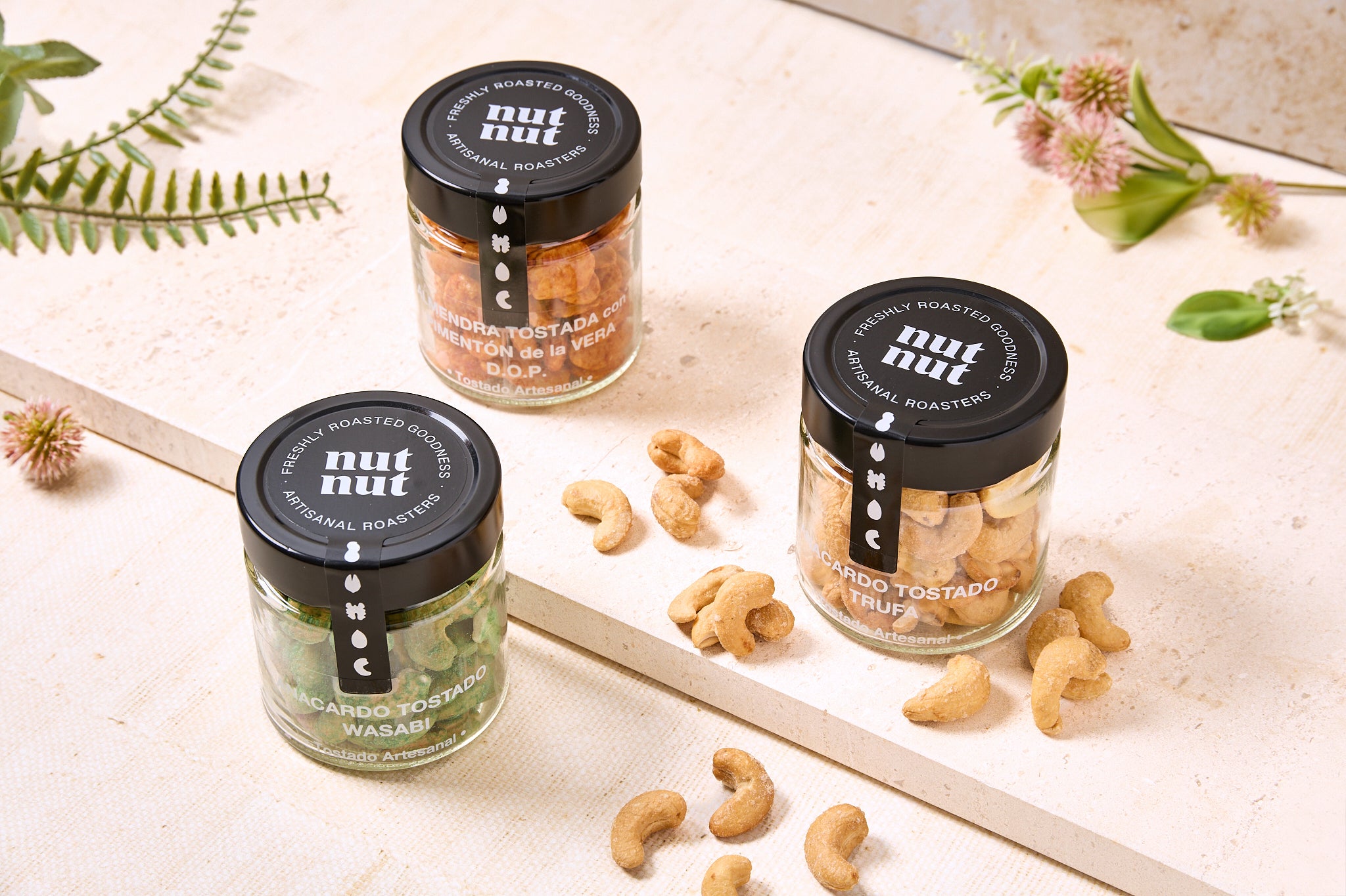 HOTELES & RESTAURANTES-image