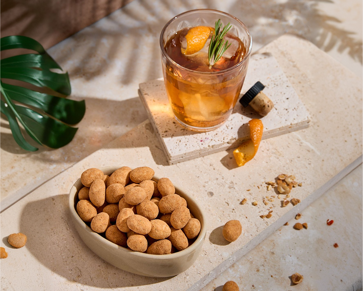 Crunchy coated krikri peanuts with barbecue flavour